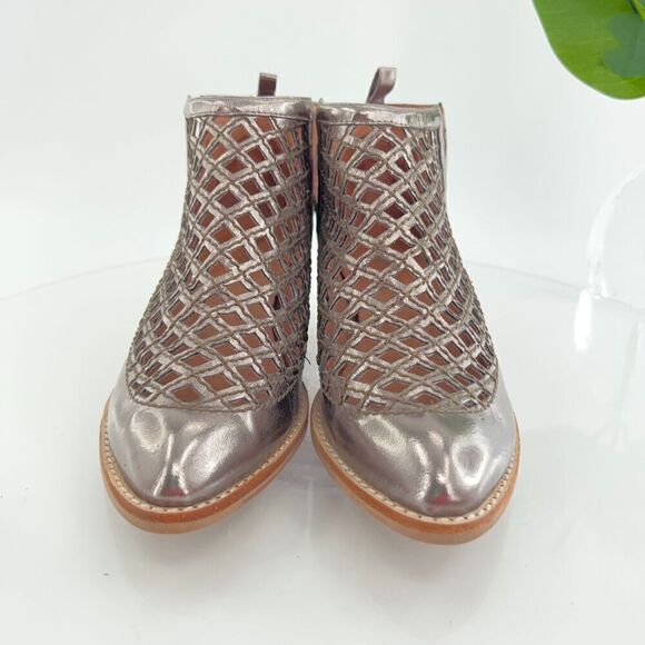 Jeffrey Campbell Women Taggart Boot Size 6.5 Silver Leather Lattice Cutout Boho - Picture 7 of 14